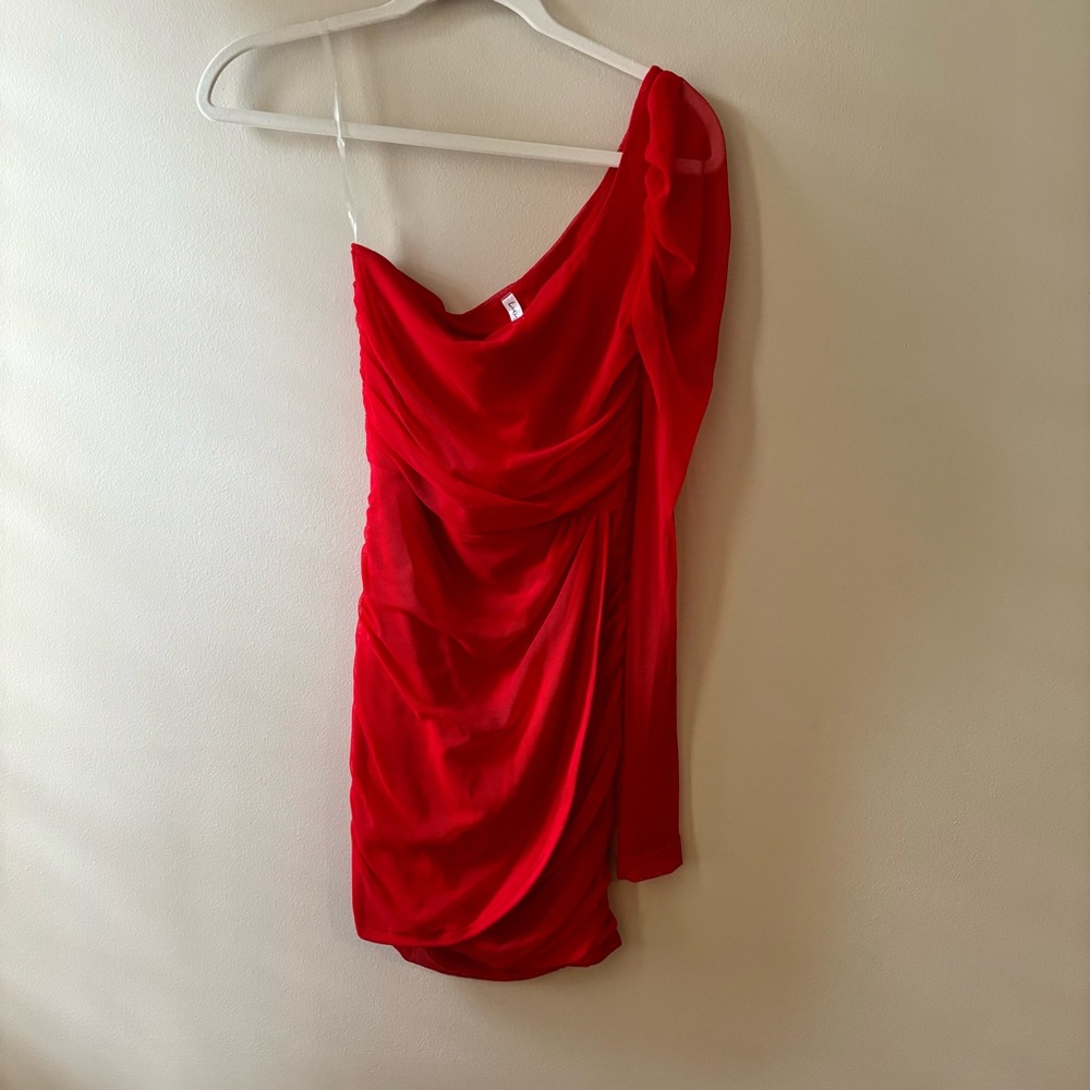 Lucy in the Sky Red one shoulder dress Size: Small